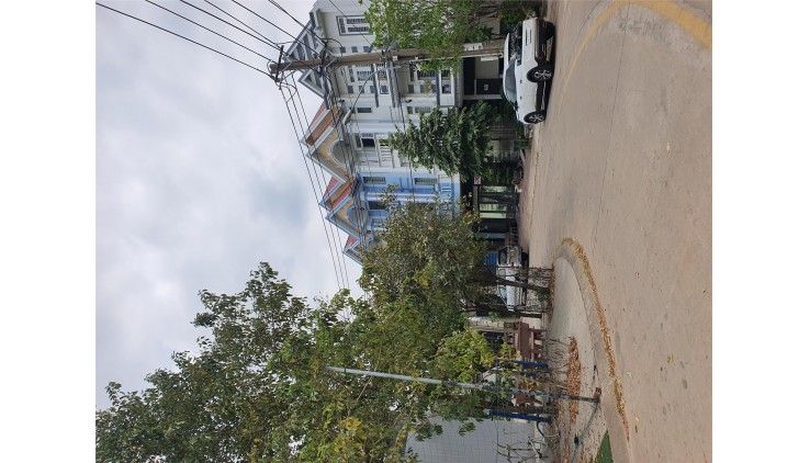 Bán nhà mặt phố Bưng Ông Thoàn, Q.9, 244m², 7.3 tỷ, sổ đỏ