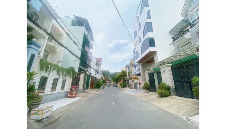 Bán nhà Q7, 65 m2 MẶT TIỀN đường số trục LÂM VĂN BỀN, không QH, công nhận đủ, nhỉnh 8 tỷ