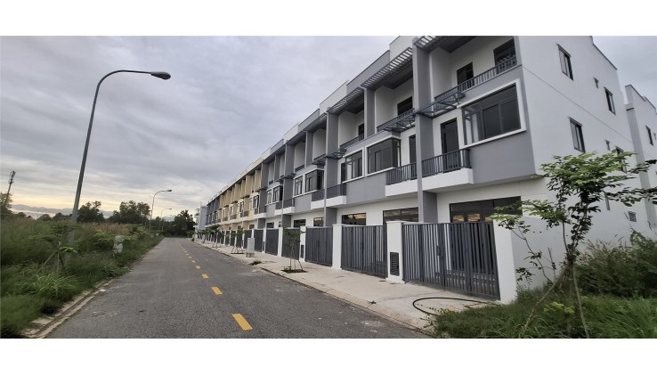BÁN NHÀ TẠI KHU CÔNG NGHIỆP PHƯỚC ĐÔNG – TÂY NINH