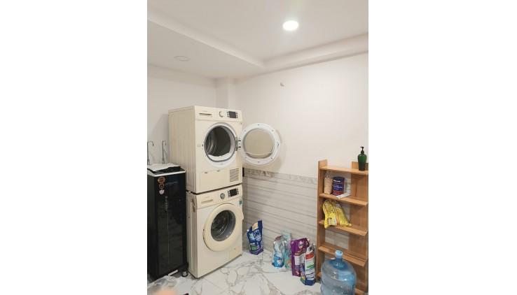 125m2 CHDV mặt tiền Lê Văn Lương Q7 - 4 tầng - 12 phòng - giá 18 tỷ
