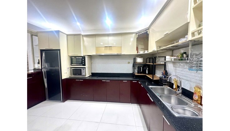4x17m mặt tiền đường số, P. Tân Quy Q7, 5 tầng đẹp, giá chỉ 11,99 tỷ