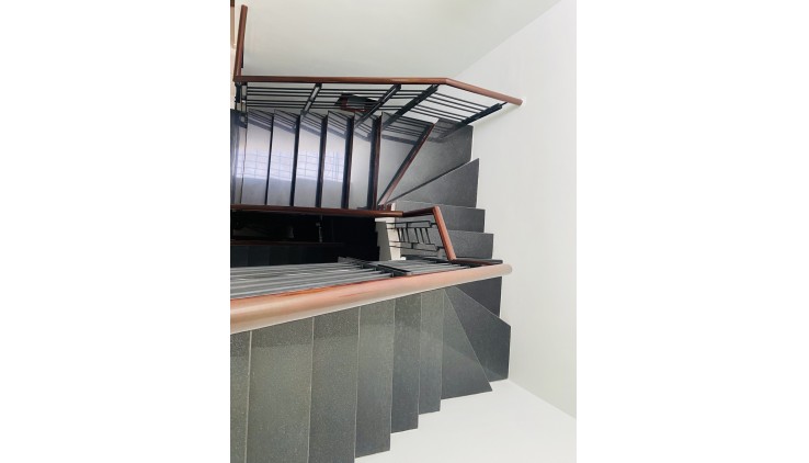 Bán nhà 4 tầng đường số P. Tân Phong, Q7 – DT 73m2 – Đường 14m – Giá chỉ 13,8 tỷ