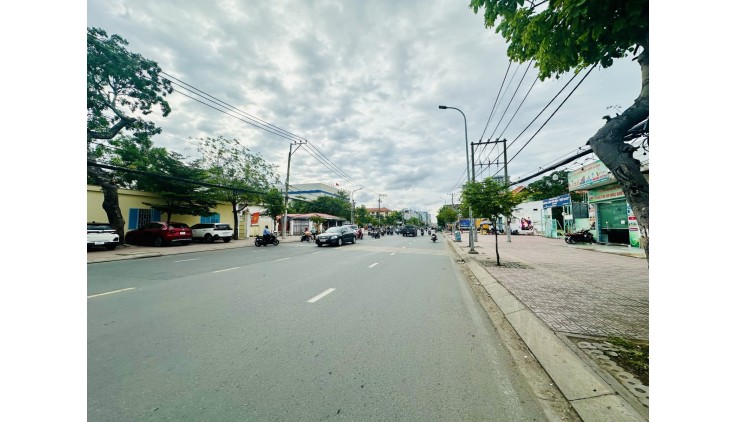 11,5x49m mặt tiền Huỳnh Tấn Phát Q7 - 2 tầng - giá 69,9 tỷ