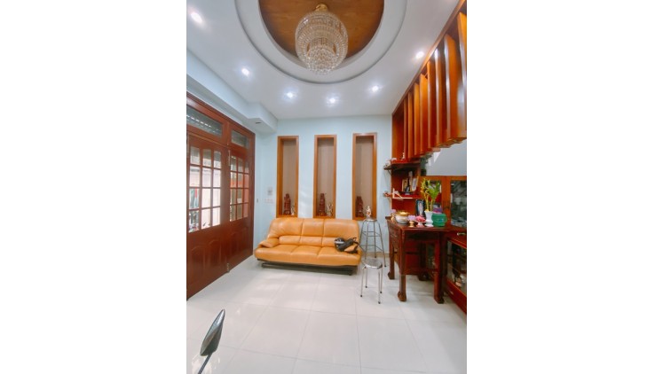 CHỈ 8.8 TỶ [P3Q8]- NHÀ HXH  ÂU DUƠNG LÂN- DT 69M2 ( 4.6 X 14) - 4 TẦNG