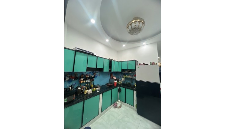 CHỈ 7.6 TỶ, BÁN GẤP NHÀ  GẦN MẶT TIỀN HXH PHẠM THẾ HIỂN P4Q8, DT 40M2- 3.7 X 14M- 3 TẦNG