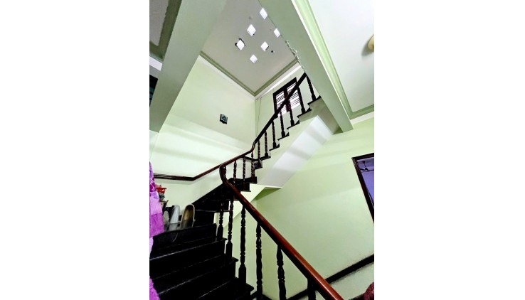 Mặt tiền đường số 9 khu Bình Hưng 6x18 Bình Chánh chỉ 12 tỷ 5