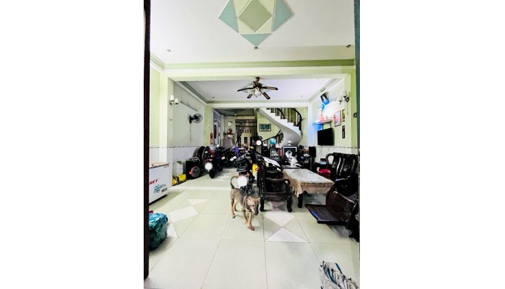 Mặt tiền đường số 9 khu Bình Hưng 6x18 Bình Chánh chỉ 12 tỷ 5
