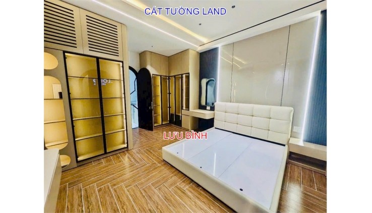 Nhà mới 8 Tầng, Thang Máy. MT Đường Số 14, Phường 8, Gần CV Làng Hoa, chỉ 10.8 tỷ