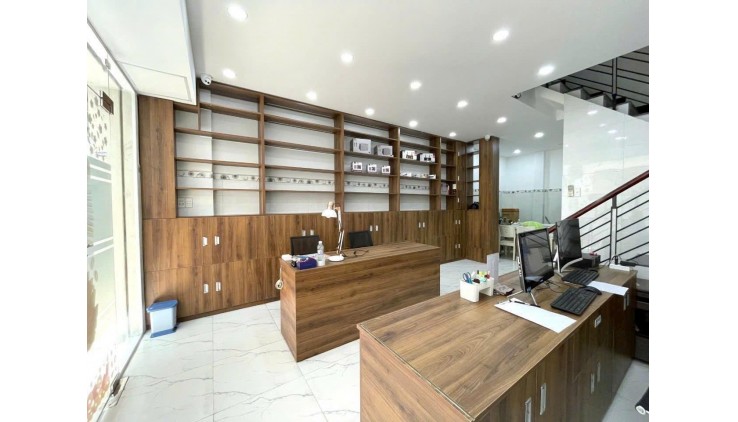 * Quận 10,Hẻm 6m, Ôtô Đỗ cửa-1 Căn Ra MT Nguyễn KIm 4Tầng-Ngang hiếm 4.5m-4PN, Hơn 9TỶ