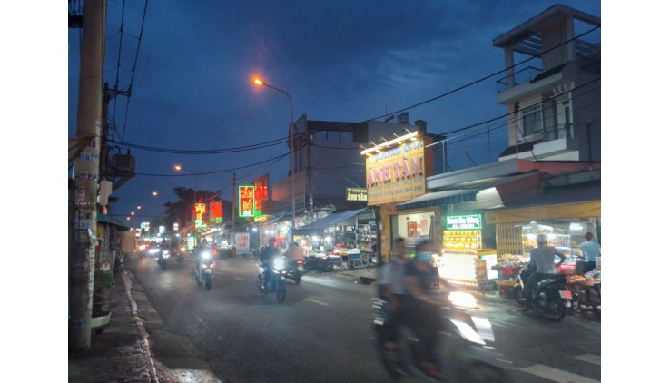 Mặt tiền Chợ 121m2 có 13,5 tỷ Bùi Văn Ngữ Hiệp Thành Quận Hồ Chí Minh
