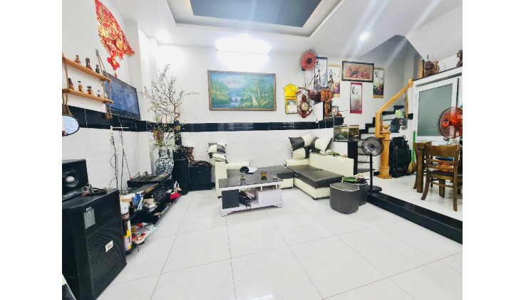 [Thu nhập ổn định] CƠ HỘI ĐẦU TƯ: NHÀ 4 TẦNG BTCT, 4 PHÒNG NGỦ, RỘNG 4M, HẺM 1/, GIÁ 5 TỶ XX
