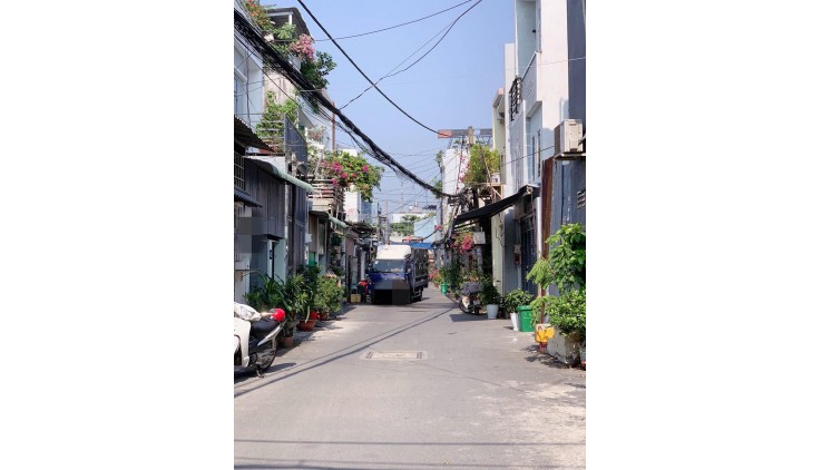 Nhà lô góc hxh thông 47m2-2tang sát mt Nguyễn Thị Búp Q12 , ngay Hiệp Thành City , 5 tỷ 0932030061
