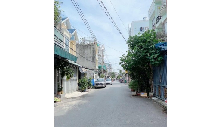 Nhà cấp 4 lô góc đường 8m , 40m2 ( 4x16 ) Lâm Thị Hố Q12 , Thu nhập 6tr/th , 4 tỷ nhỉnh 0932030061