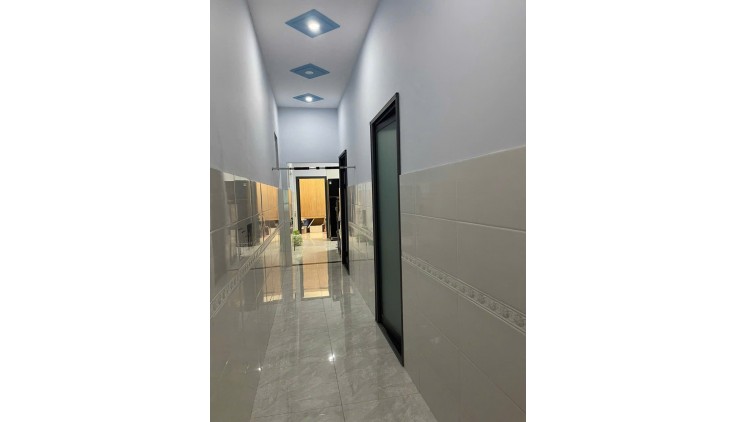 Bán nhà C4 còn ngon 108m2, HXH thông TX33 đang cho thuê, giá tốt về ở ngay