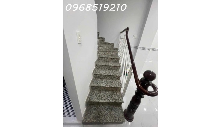 BÁN GẤP NHÀ HỒ THỊ KỶ QUẬN 10 - GIÁ TỐT - 120m2