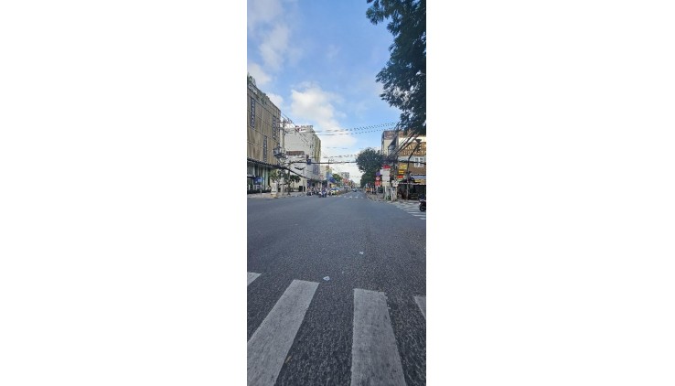 HÀNG HIẾM MT KINH DOANH ĐƯỜNG 79 TÂN QUY