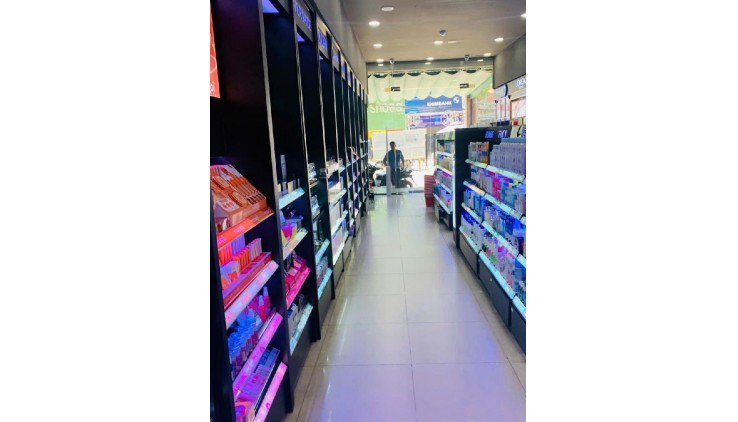 HIẾM - MẶT TIỀN ĐƯỜNG NGUYỄN THỊ THẬP - 4 TẦNG - DÒNG TIỀN ỔN ĐỊNH GẦN 100 TRIỆU / THÁNG
