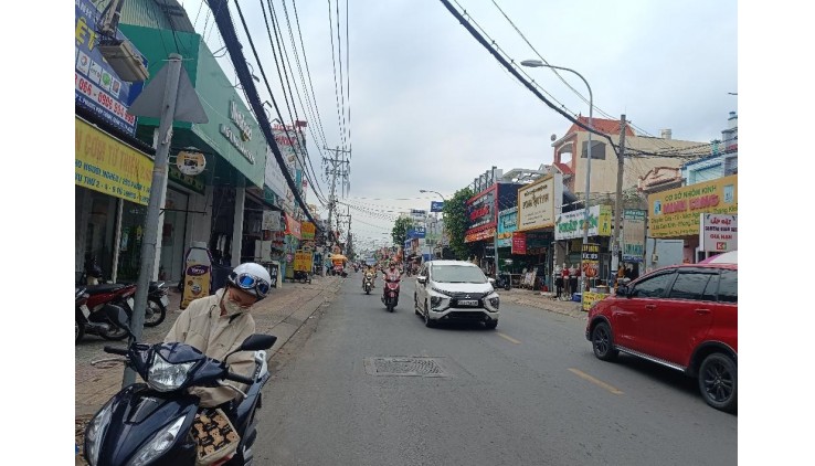 Bán nhà mặt phố Nguyễn Ảnh Thủ, 50 tỷ, 546m2, 5PN, 6WC, Q12, TP.HCM