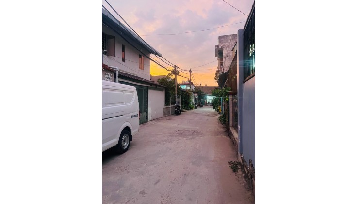 Vị trí đẹp, khu giá tốt nhất của Phường Hiệp Bình Chánh 81m. giá 5.5 tỷ. tl.