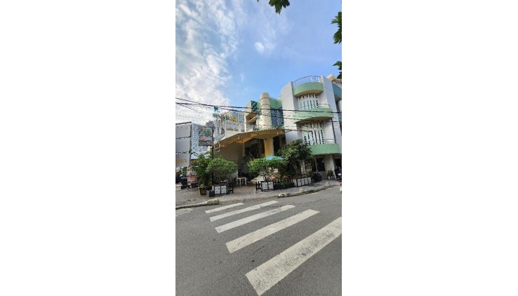 Bán nhà mặt phố Bình trưng đông Nguyễn Duy Trinh, Q.2, 239 m², 65 tỷ, 4 tầng. TL.