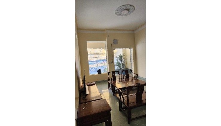 Bán nhà mặt phố Bình trưng đông Nguyễn Duy Trinh, Q.2, 239 m², 65 tỷ, 4 tầng. TL.