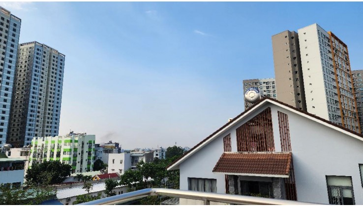 Bán nhà mặt phố Bình trưng đông Nguyễn Duy Trinh, Q.2, 239 m², 65 tỷ, 4 tầng. TL.