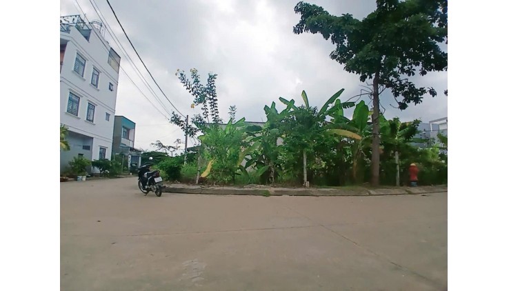 Bán nhà mặt phố Bưng Ông Thoàn, Q.9, 244m², 7.3 tỷ, sổ đỏ
