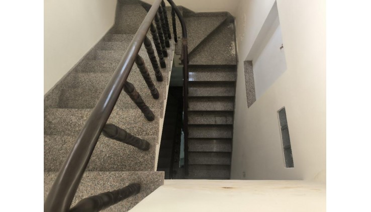 Bán nhà mặt phố Linh Xuân, Thủ Đức, 94m2, 11 tỷ, sổ đỏ