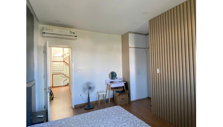 NHÀ ĐẸP 14.5 TỶ - 4 TẦNG - HOÀN CÔNG - KHU ĐỒNG BỘ - MẶT TIỀN NỘI KHU - GLOBAL CITY.