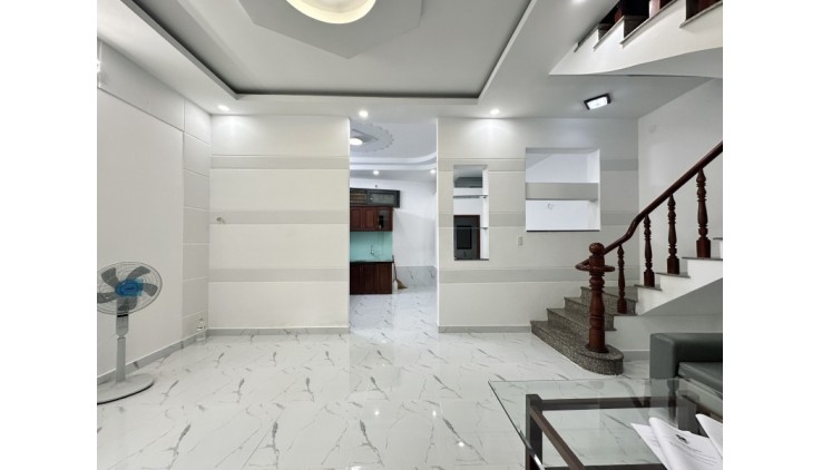 BÁN NHÀ PHÚ NHUẬN - 70M2 - 4 TẦNG - 4PN - 5WC - GIÁ 8.4 TỶ - VỊ TRÍ VÀNG PHAN TÂY HỒ