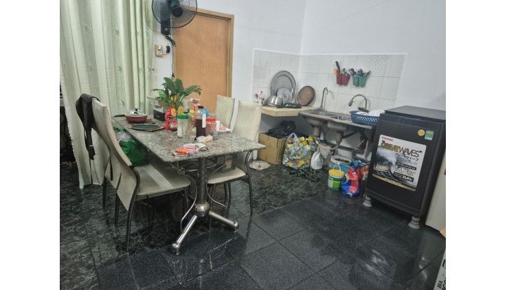 Nhà mặt tiền Sát Kha Vạn Cân- xe hơi ngủ trong sân, Ngang hơn 5M Kinh Doanh Tốt. Giá 9.5 tỷ.