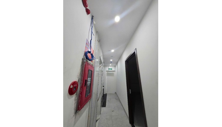 BÁN CHDV XÂY MỚI-CÓ HẦM-THANG MÁY-NGANG KHỦNG 7M