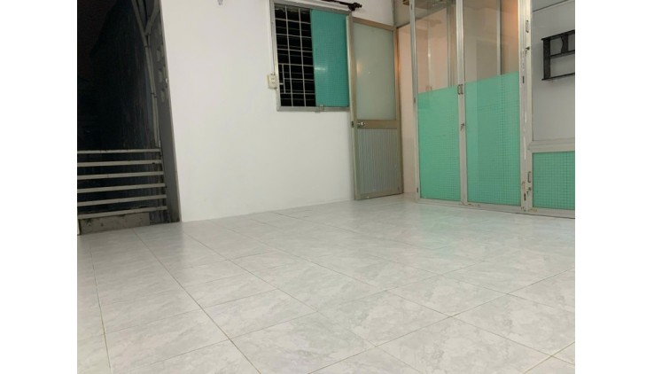 LAM SƠN - PHÚ NHUẬN - 50M LÀ MẶT TIỀN - 3 TẦNG - TRỐNG VÀO Ở LIỀN - CHỈ 3.1 TỶ
