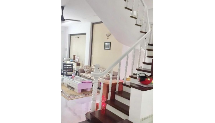 NHÀ MẶT TIỀN ĐƯỜNG 12M 4 TẦNG ,90M2 PHẠM HỮU LẦU P PHÚ MỲ QUẬN 7.