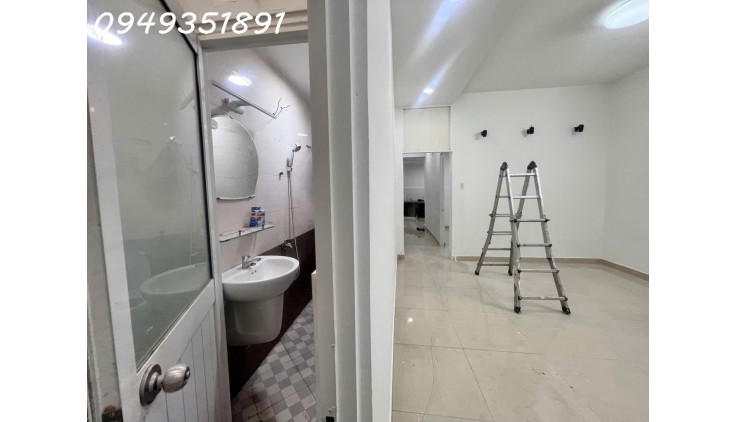 NHÀ HBH 58M2 C4 NGANG 5M SHR HOÀN CÔNG ĐỦ GIÁ 5,5TỶ
