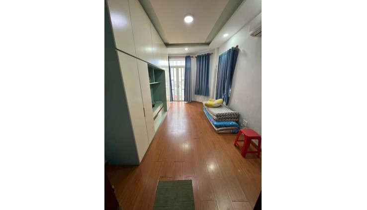 **+ Bán Nhà Khu Vực Chợ Thiếc, Hẻm Ôtô 8m 5Tầng Tạ Uyên_Q11,Dọn vào ở liền-Nhỉnh 5Tỷ