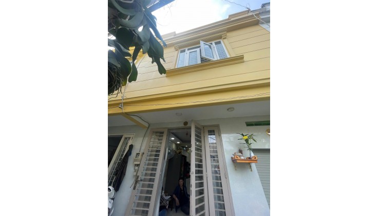 shc Hot hot hot Thạnh Lộc 22- Nhà SỔ HỒNG - HOÀN CÔNG đầy đủ - 1 sẹc thoáng rộng 1,190 tỷ ..