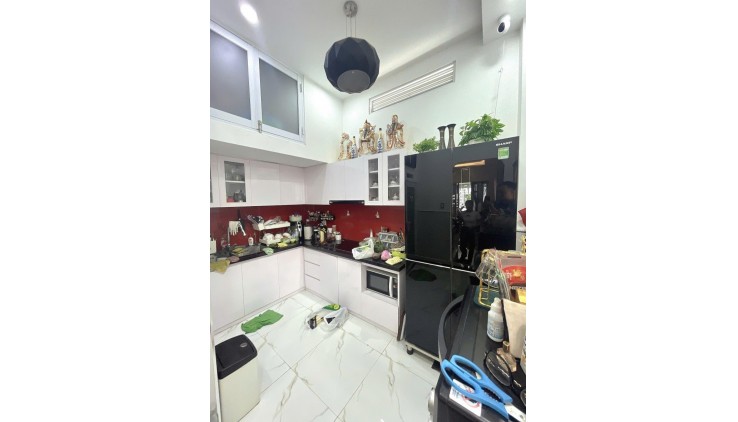 *** Quận 11- Hẻm xe hơi đua , Nhà Mới Đẹp 3Tầng, 37m2, 4PN => 7 tỷ 7 TL