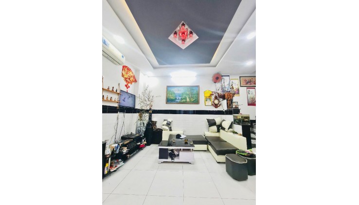 [Đầu tư đáng cân nhắc] BẤT ĐỘNG SẢN ĐẸP: NHÀ 4 TẦNG BTCT, 4 PHÒNG NGỦ, RỘNG 4M, HẺM 1/, 5 TỶ XX