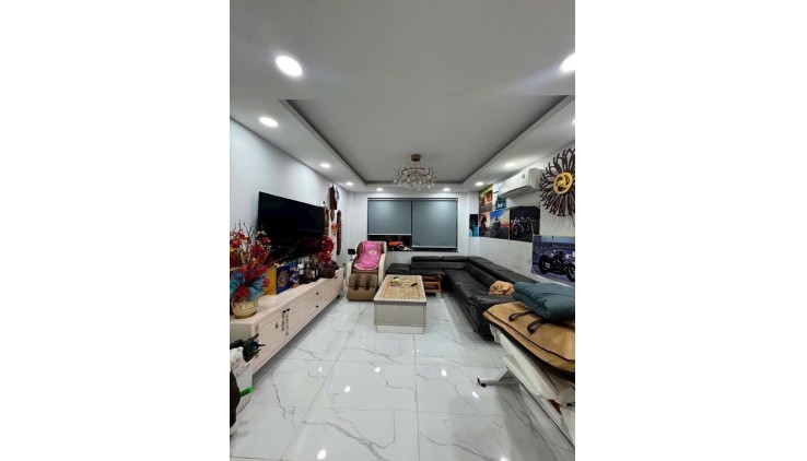 **Bán Nhà Hẻm Ô-Tô Sát MT Nguyễn Kim Q10, 4 Tầng 3.5X14m,Vuông Vức, Vào Ở Liền,9.4Tỷ TL