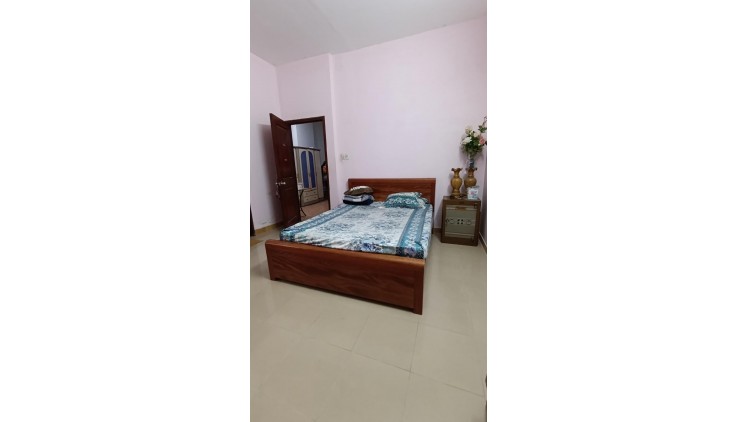 Bán nhà mặt tiền Phạm Nhữ Tăng, tặng nội thất, 6x18 chỉ 23 tỷ 5