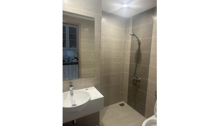 E muốn pass hợp đồng thuê tới t9/2025 Căn studio s10.05 Vinhomes Grand Park