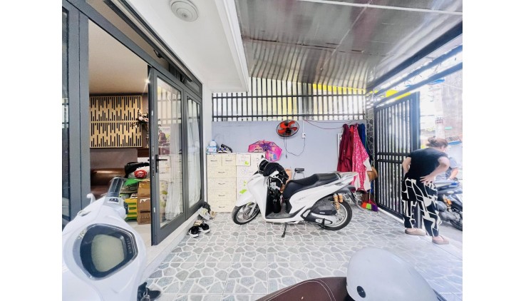 BÁN NHÀ 4 TẦNG, 80M2,  NGUYỄN KIỆM, GÒ VẤP - GIÁ 6.5 TỶ - SỔ HỒNG