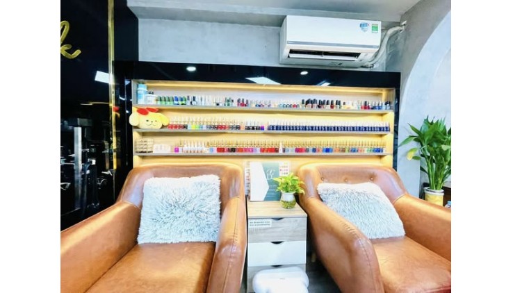 Nhà Hẻm Xe Tải Đường Cách Mạng Tháng 8 Phường 12 Quận 10.