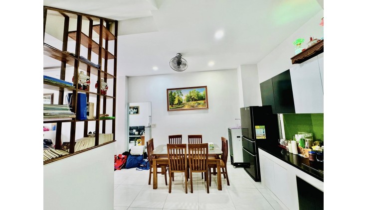 Bán nhà HXH 8m Nguyễn Thị Thập - gần Huỳnh Tấn Phát, 5.3x10.5m, 3 T - 2 PN, 8.6 tỷ.