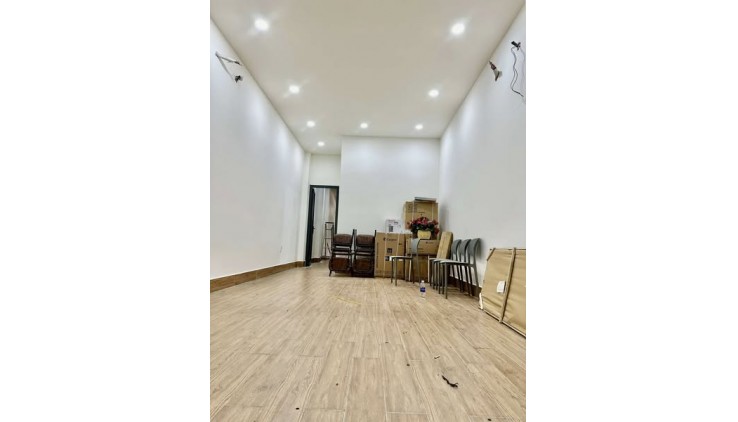 Nhà Hẻm Ôtô Đường Hồ Bá Kiện Phường 15 Quận 10.