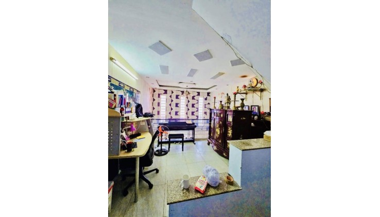 NGAY 4 XÃ - GIÁP TÂN PHÚ - HÊM NHỰA 5M - 60M - 3 TẦNG - 3 NGỦ NHỈNH 5 ĐỒNG
