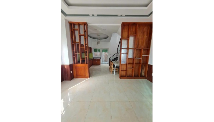 CHO THUÊ NHÀ MỚI TINH KHANG ĐIỀN Q9, DT 75M2, 3 PHÒNG NGỦ, 3 WC, GIÁ THUÊ 13TR. 1 THÁNG