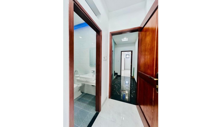 Nhà Hẻm Ôtô Đường Nguyễn Bỉnh Khiêm Phường 1 Gò Vấp.