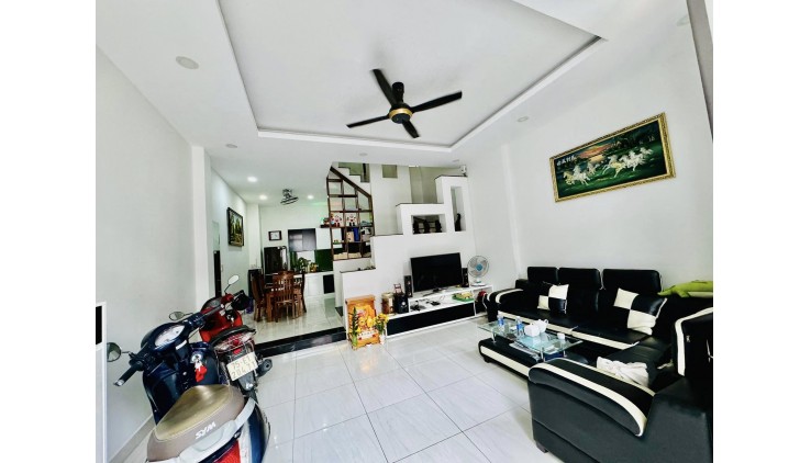 Bán nhà HXH 8m Nguyễn Thị Thập - gần Huỳnh Tấn Phát, 5.3x10.5m, 3 T - 2 PN, 8.6 tỷ.